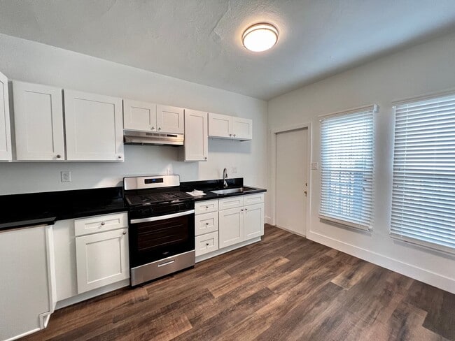 Building Photo - 1767 Pacific Ave Unit 1767-D Pacific Avenue