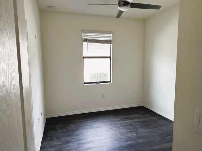 Photo - 9359 Foxglove Ln