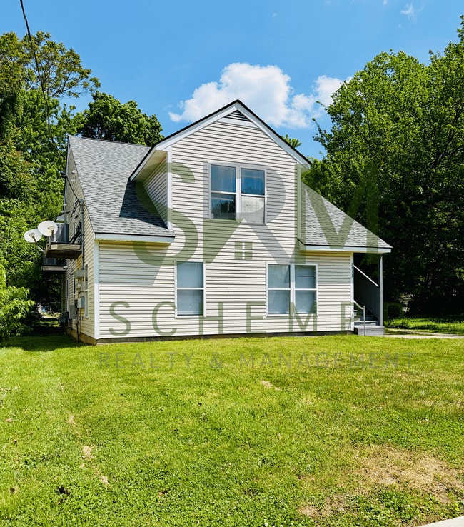 Building Photo - First floor one bedroom apartment in Portland- Section 8 accepted