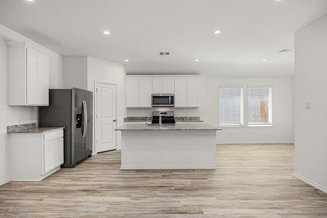 Photo - 31019 Delamere Turn Trial