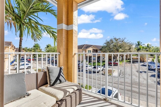 Photo - 2905 Crestwood Ter