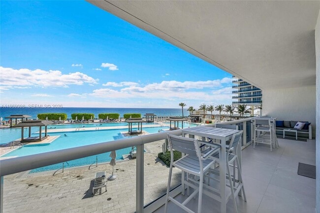 Photo - 1800 S Ocean Dr Unidad 803