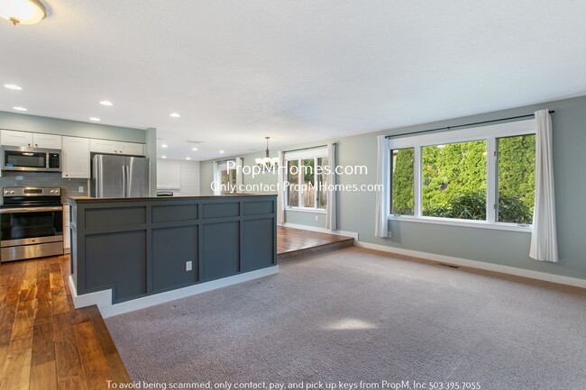 Photo - Stunning Three Bedroom Home in the Heart o...