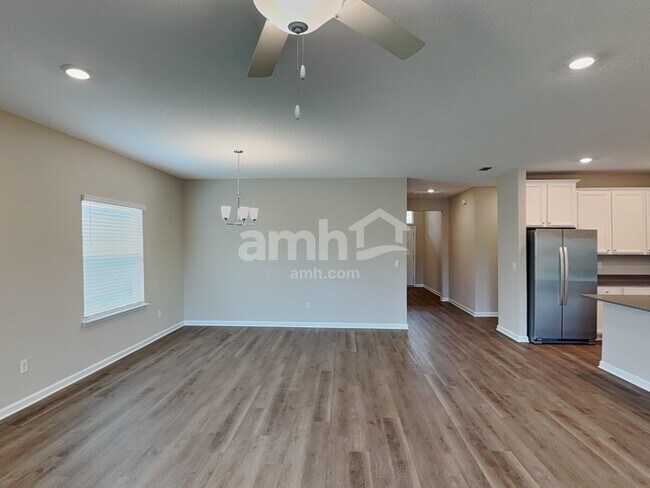 Photo - 87 Spruce Point