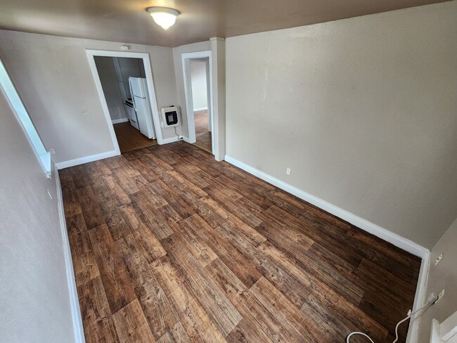 Photo - 204 E 2nd