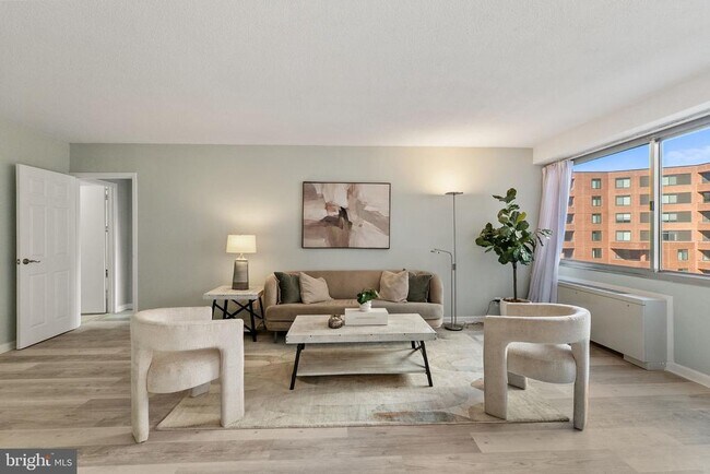 Photo - 4515 Willard Ave Unidad 1414S