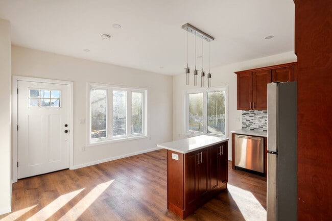 Photo - 55 Mercer St