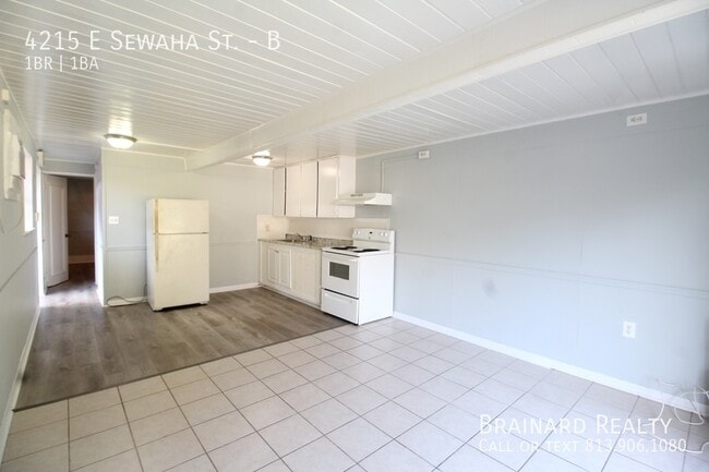 Photo - 4215 E Sewaha St Unidad B