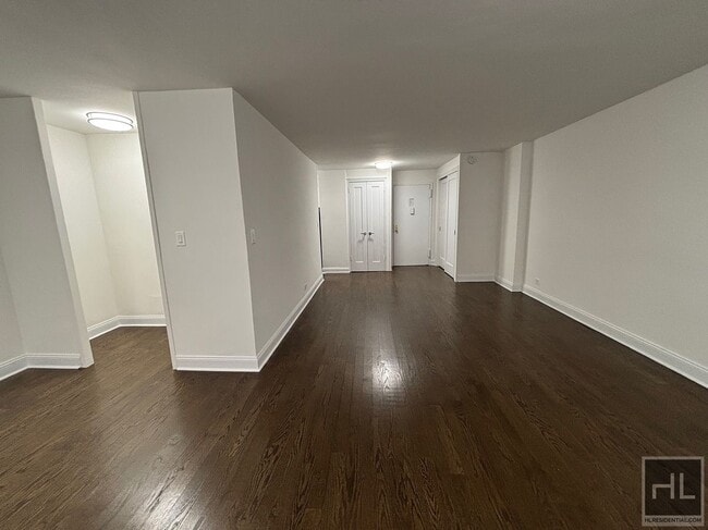 Photo - 5 AVENUE Unit 2F