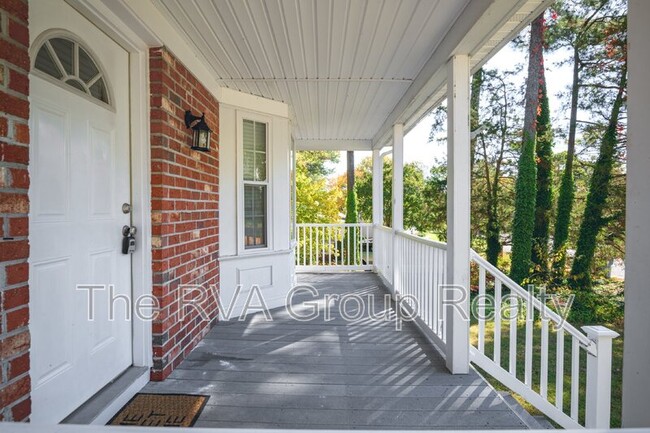 Photo - 10904 Newlands Ct House