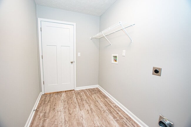 Photo - 500 Eagle Pointe Dr