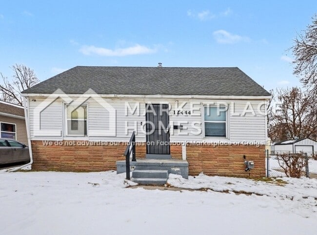 Building Photo - 12444 Sarsfield Ave