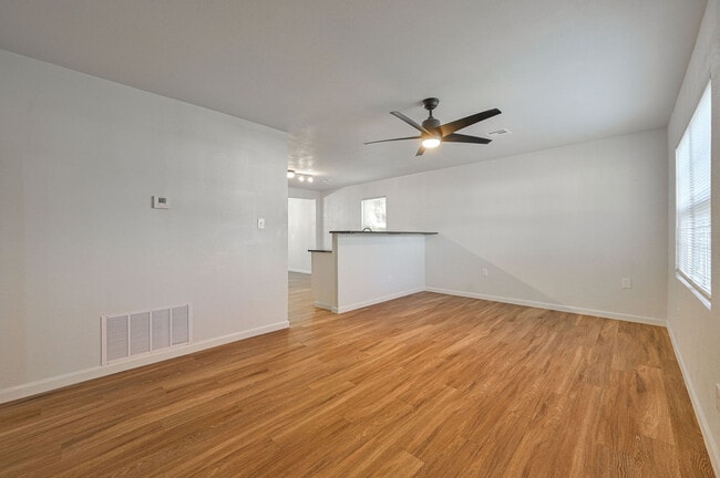 Photo - 3732 NW 26th St