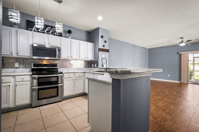Photo - End unit townhome in The Cottages at Oakleaf Plantation