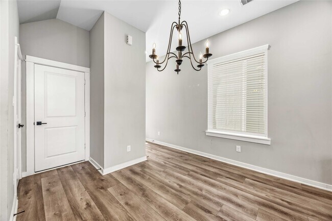 Photo - 6713 Parker Grv Ln