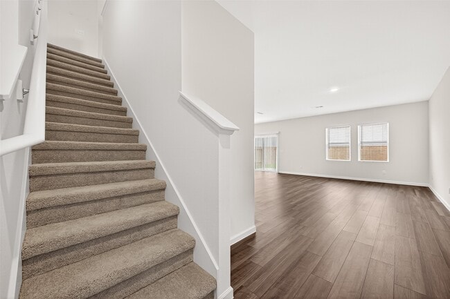 Building Photo - 8347 Vacek Xing Wy