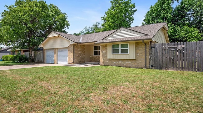 Photo - Spacious 3BD, 2BTH Home Right off 12th AVE Minutes from the highway and 5 Minutes from OU Campus!