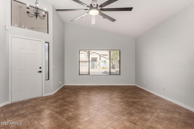 Photo - 1625 E Montoya Ln