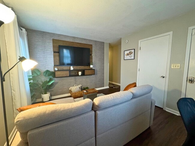 Photo - 1205 Carter Rd