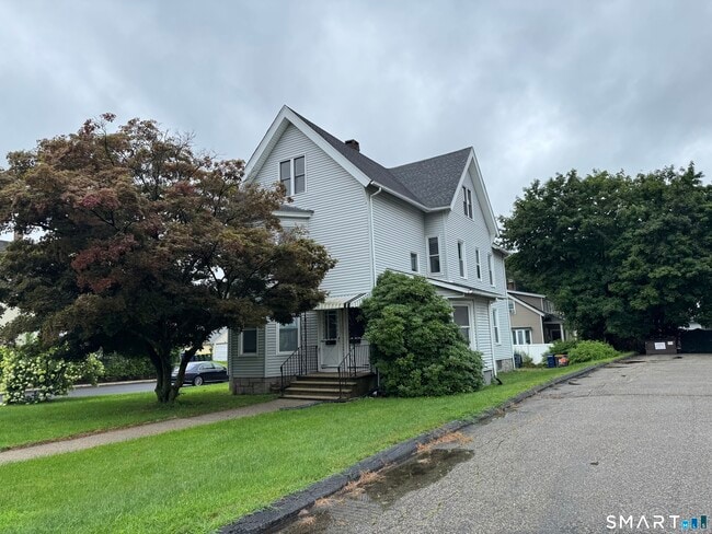 Photo - 275 Wakelee Ave