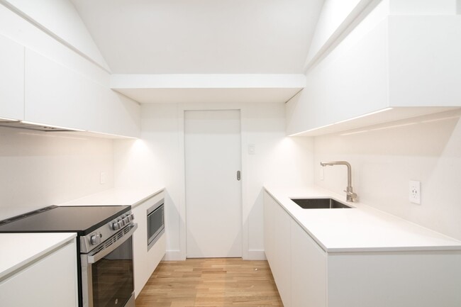 Photo - 2100 Rue du Fort Unité 2