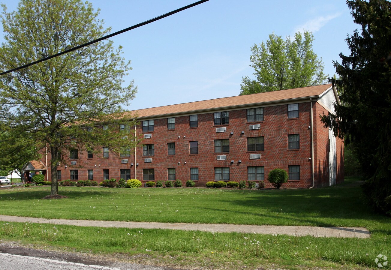 Photo - R J Gordon Manor Apartments