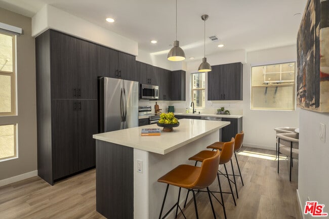 Photo - 1805 W Bankside Wy