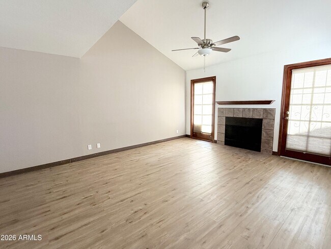 Photo - 1222 W Baseline Rd