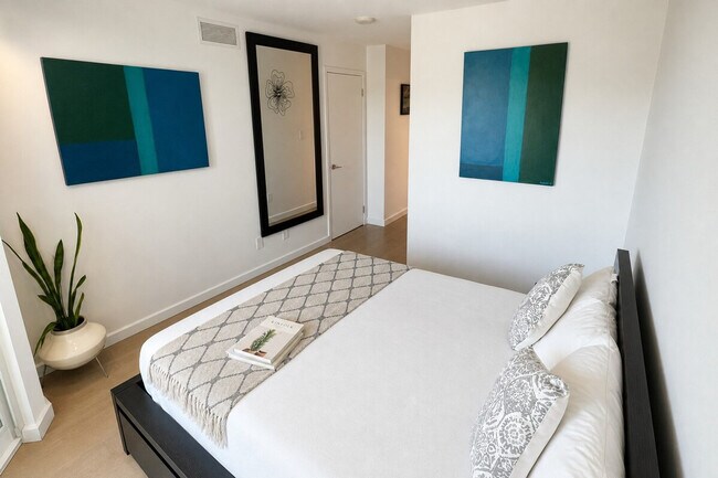 Photo - 215 Fort York Blvd Unit SI ID1579713P