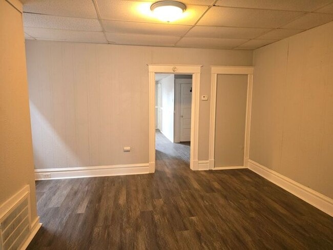 Recently renovated apartment waiting for new tenant