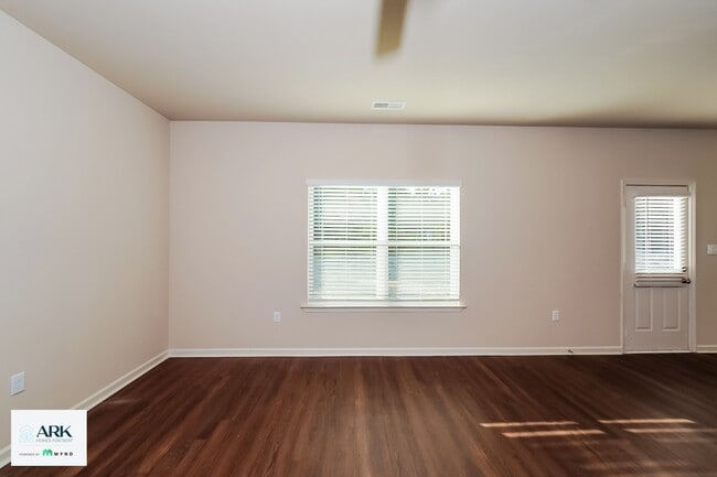 430 Clover Cir