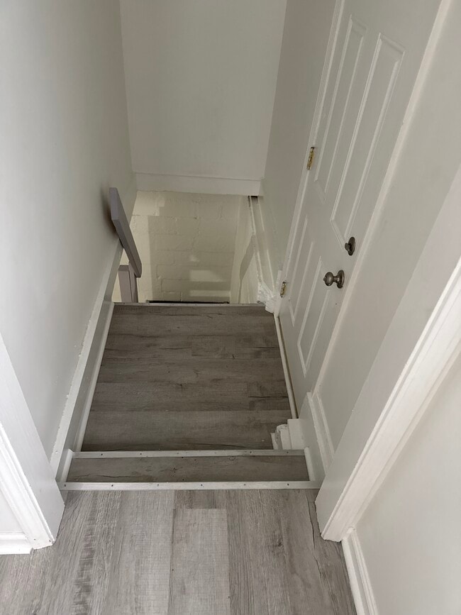 Photo - 1115 Winfield Ave