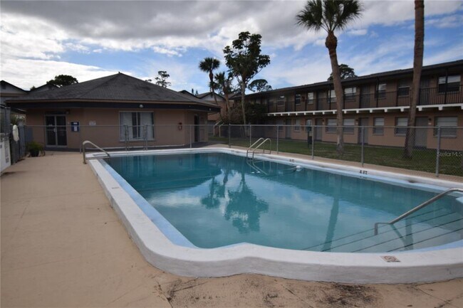 Photo - 1711 Dixon Blvd Unidad 198