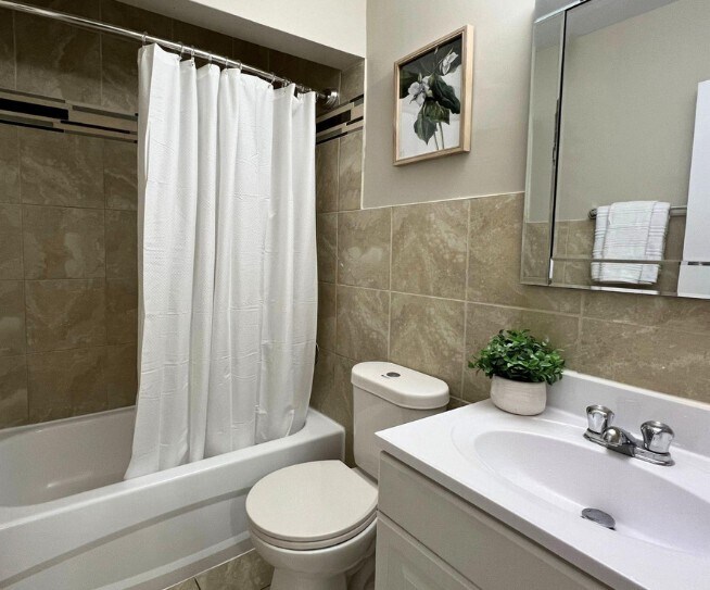 Photo - Erb Court Apartments