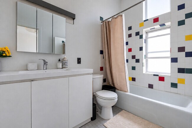 154 Chambers St Unit SI FL3-ID1323899P