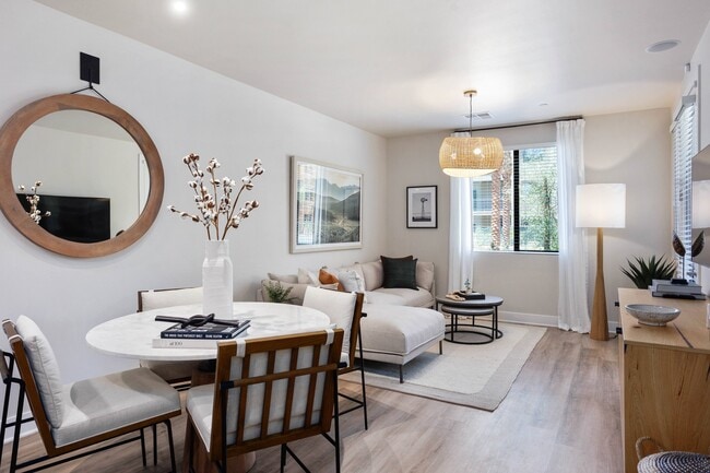 Building Photo - Reflect at Dobson Ranch