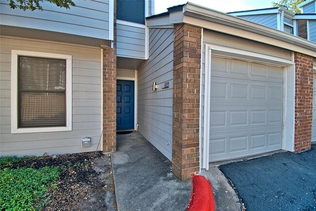 Building Photo - 7635 Guadalupe St Unit 803