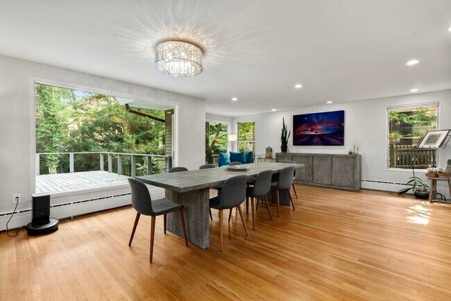 20 Follen St