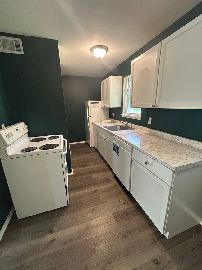 Photo - 9335 La Grange Rd Unit 2