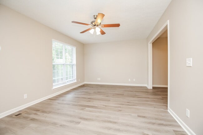 Photo - 112 Township Ct