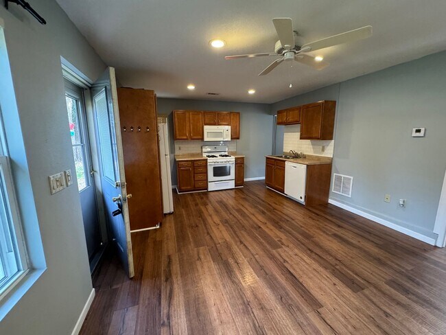 Photo - 2 bedroom 1 bath home in Colona