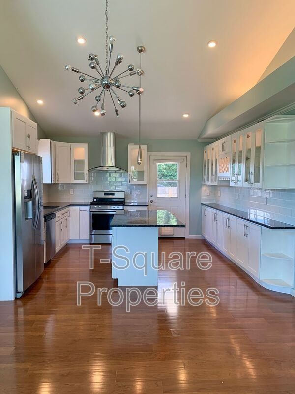 Photo - 1916 60th St SE