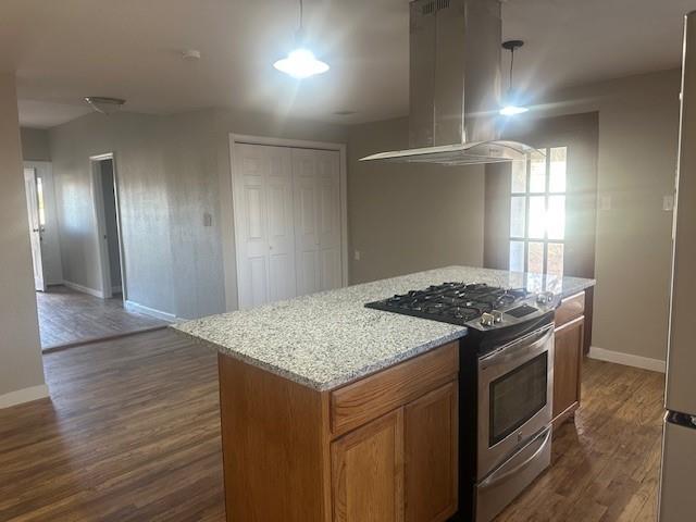 Photo - 532 W Hughes St