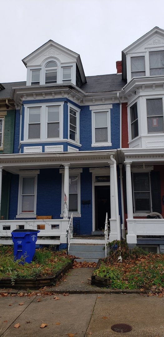 4 bedroom, 1 bath, half double - 4 bedroom, 1 bath, half double