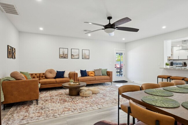 Photo - 636 E 6th Pl Unidad SI ID1502668P