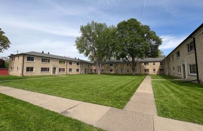 247-247 Parkview Blvd Unit 247