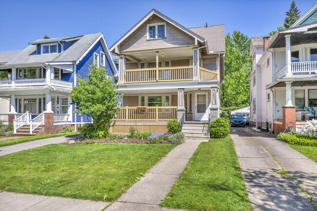 Photo - 1331 W 102nd St Unit 2