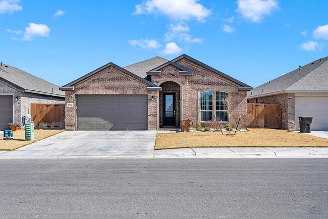 Building Photo - 6104 Bobwhite Rd Rental