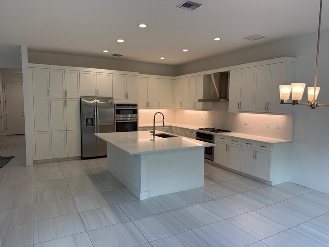 Photo - 8055 White Wave Ter