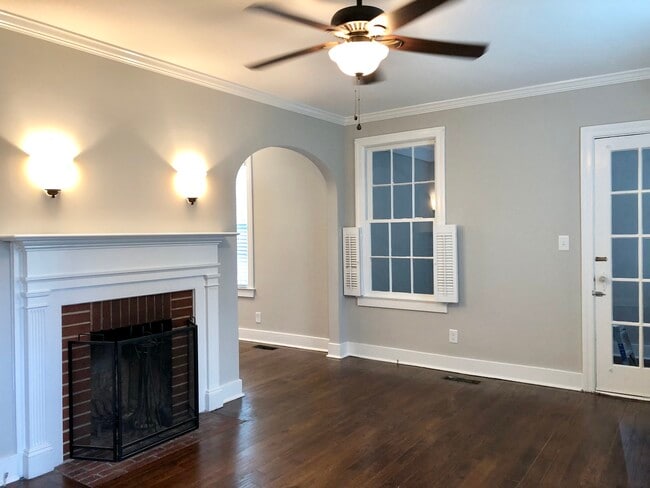 Building Photo - 1721 Oak Dr Rental